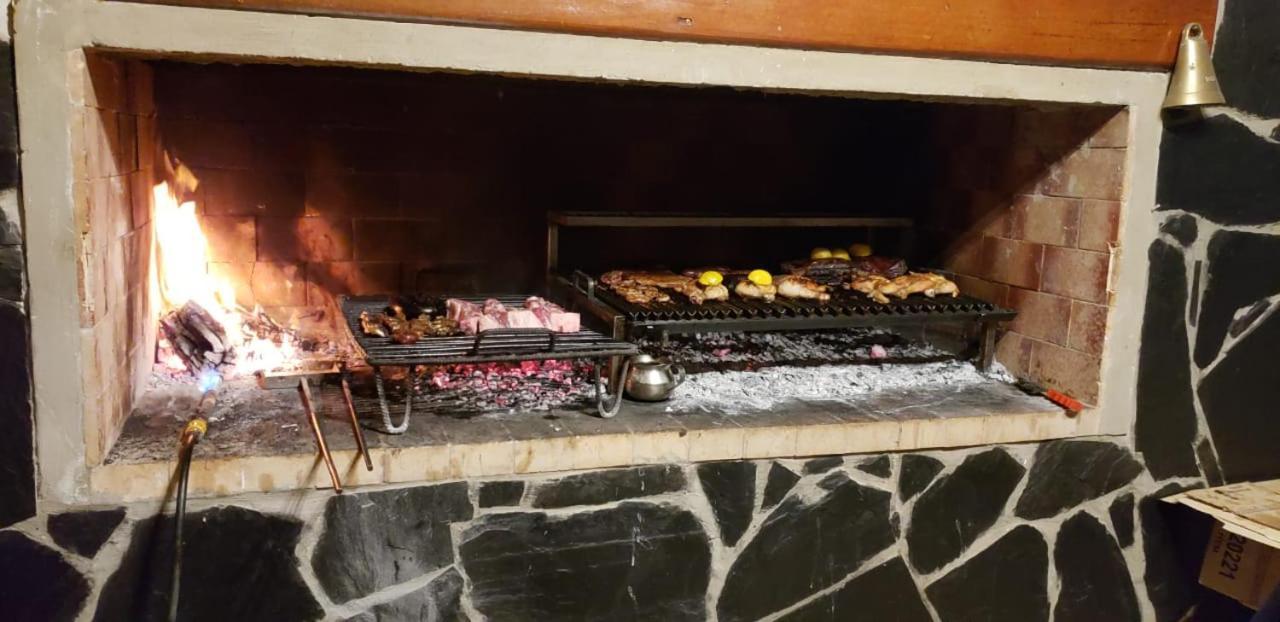 Hotel Caleta Olivia Hueso Per Eksteriør billede